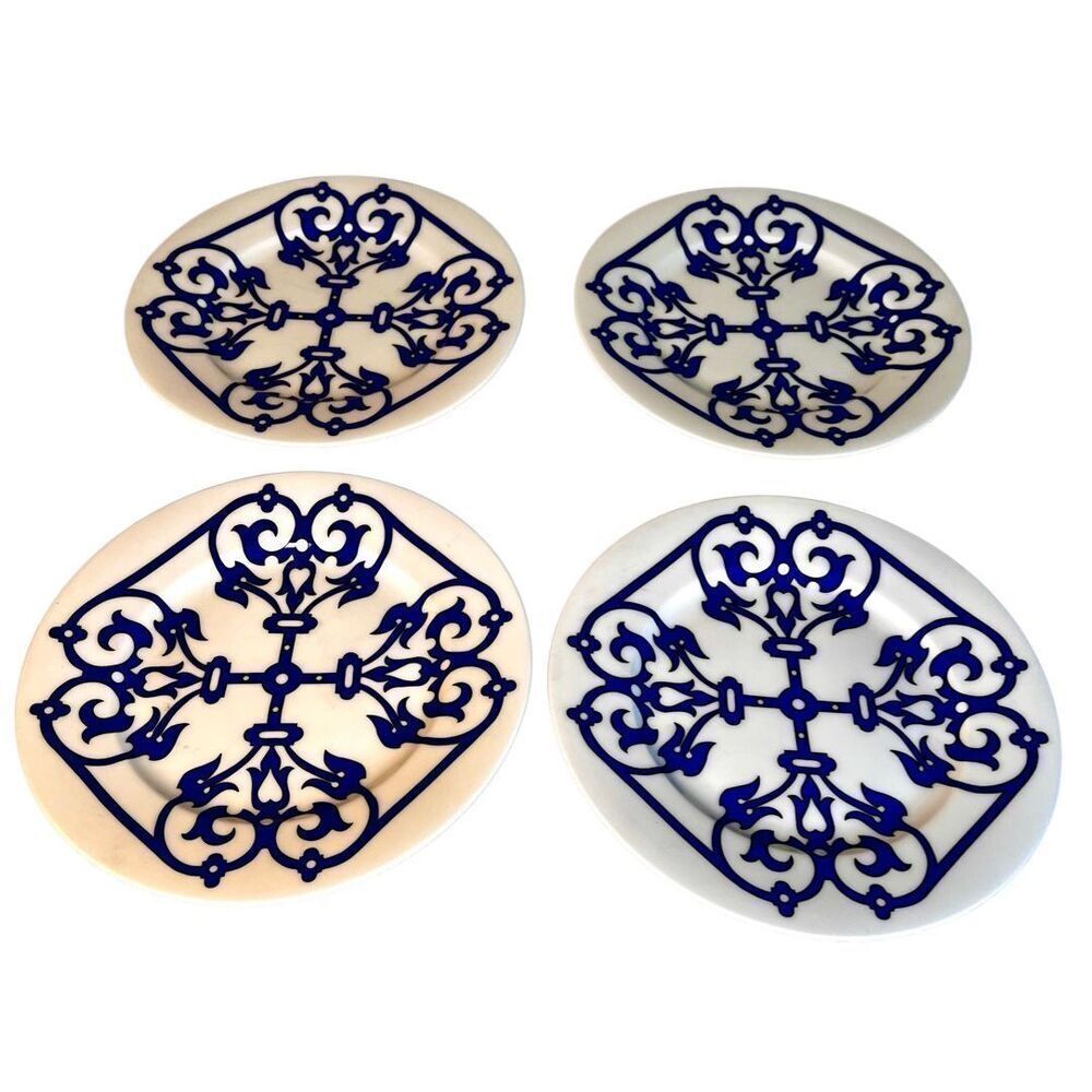 Portfolio OtO Blue And White Scroll Pattern 8 Inch Plates - Lot of 4